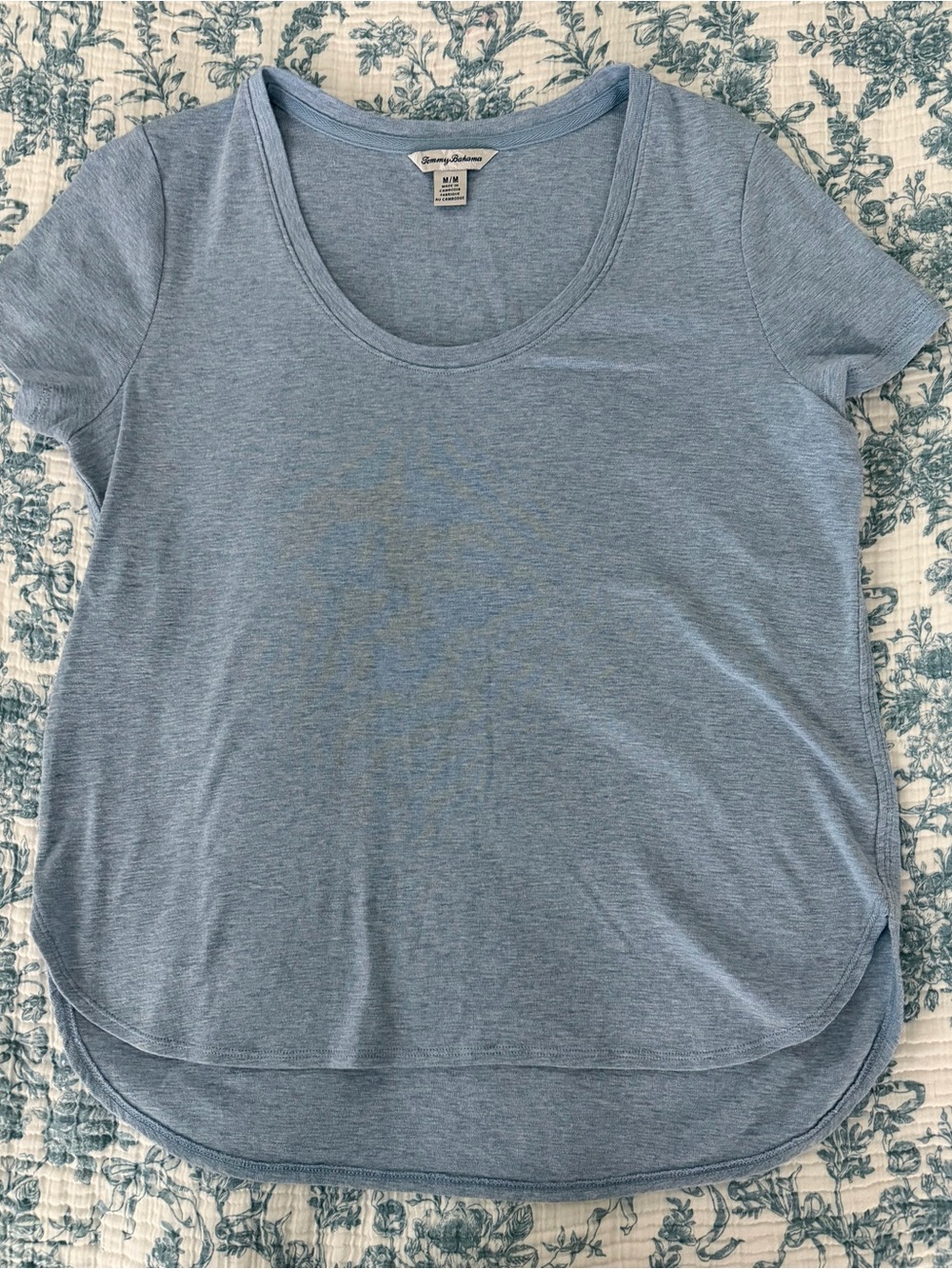 Tommy Bahama Heathered Light Blue Scoop Neck Short Sleeve Tee